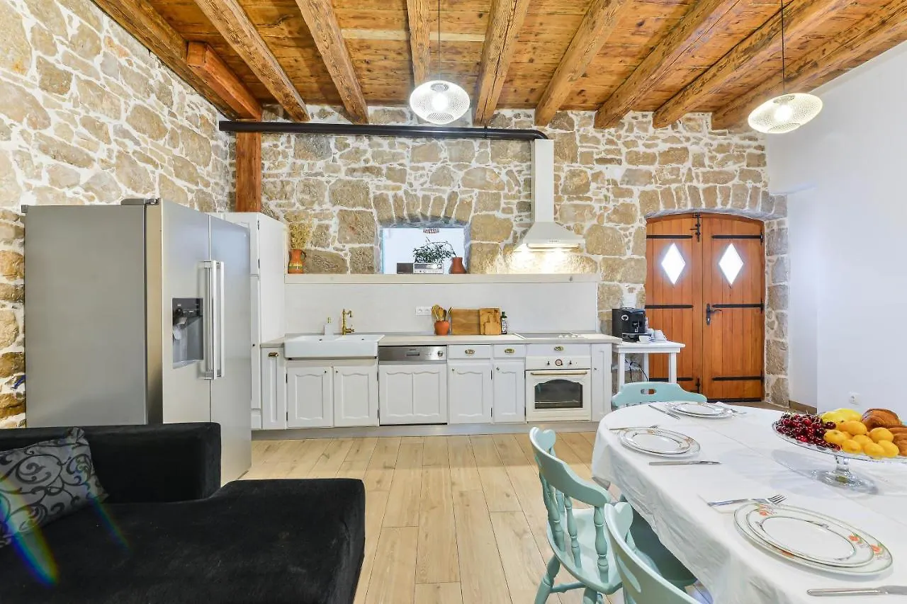 Holiday House With A Parking Space Pakostane, Biograd - 18982 בית נופש פאקוסטאן